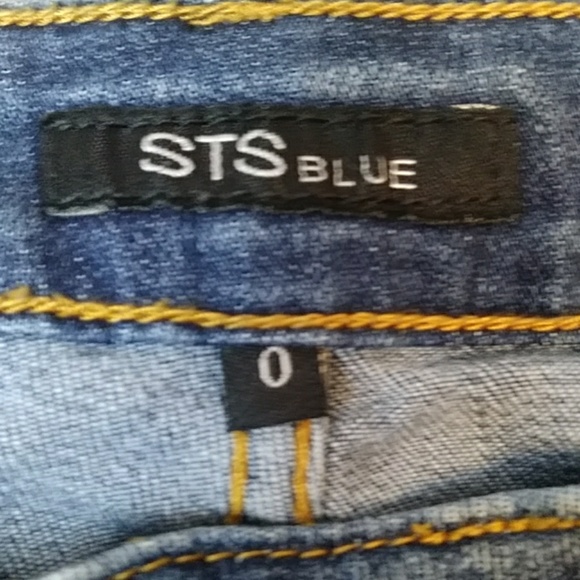 SOLD!!! Nordstrom Skinny Jeans !!LIKE NEW!! - Picture 5 of 7
